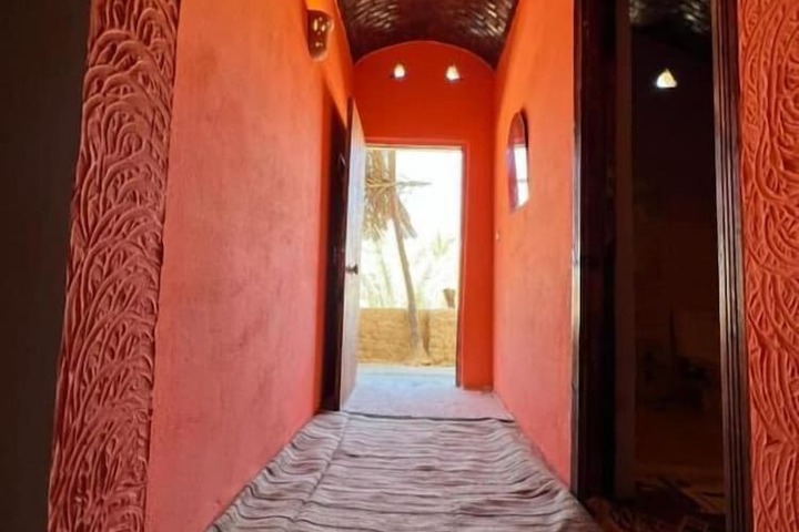 Room 15 of 28