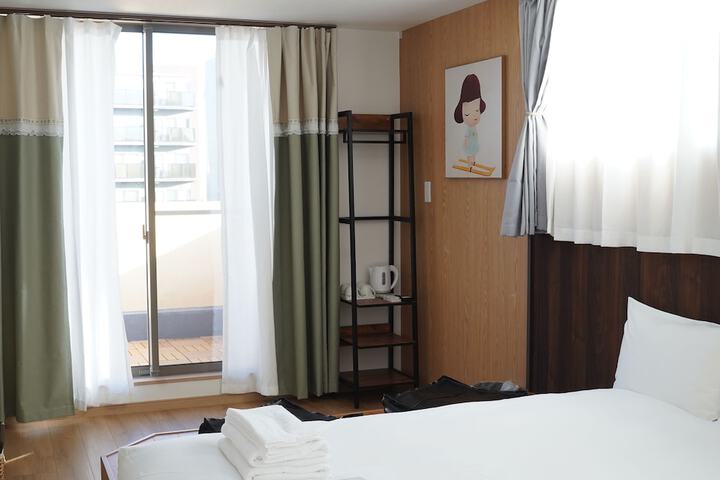 Room 13 of 149