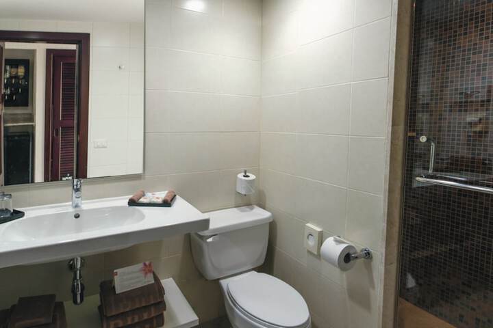 Room 9 of 70