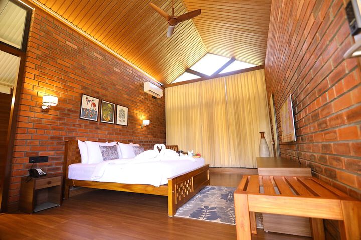 Room 20 of 97