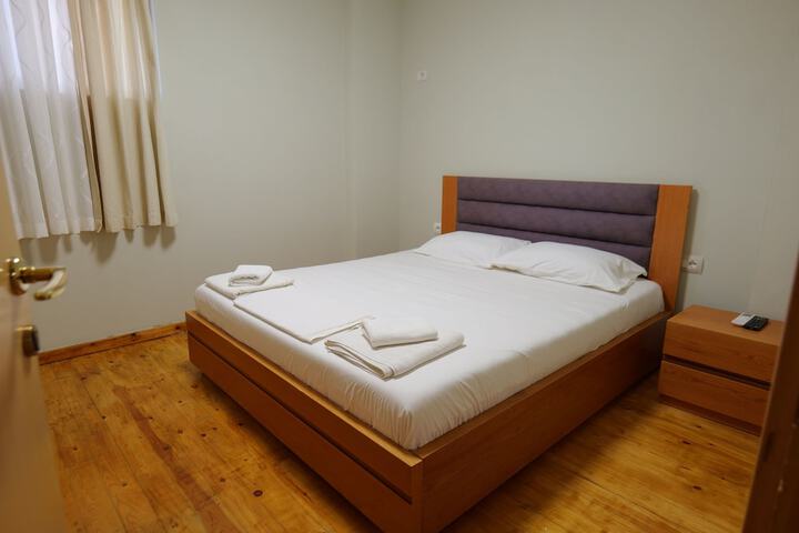 Room 45 of 108