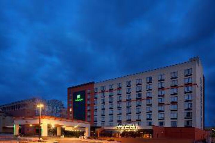 Hotel 18 of 33