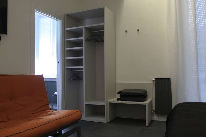 Room 16 of 36