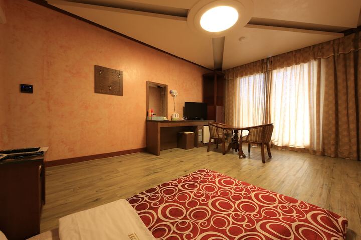 Room 20 of 22