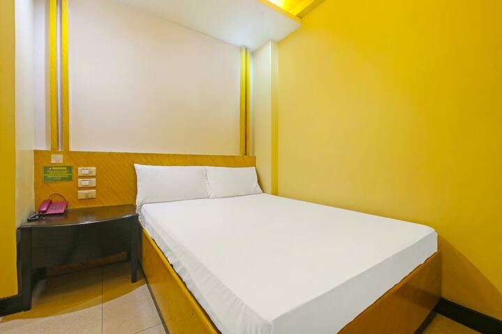 Room 21 of 30