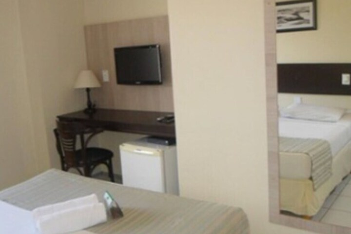 Room 14 of 34