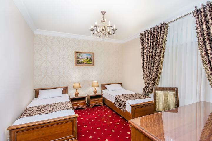 Room 8 of 50