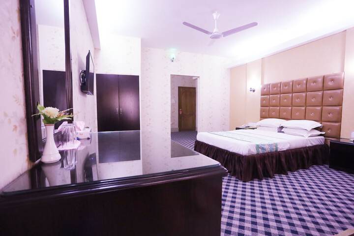 Room 20 of 38