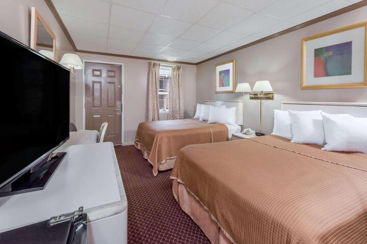 Double Accessible King Size Bed (4 of 19)