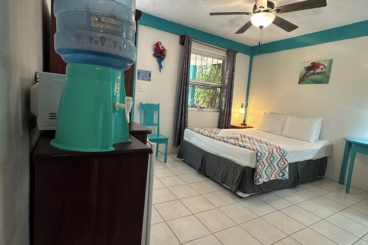 Room 20 of 77
