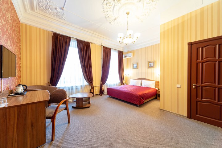 Room 4 of 51