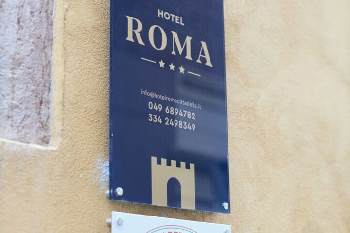 Hotel 32 of 33