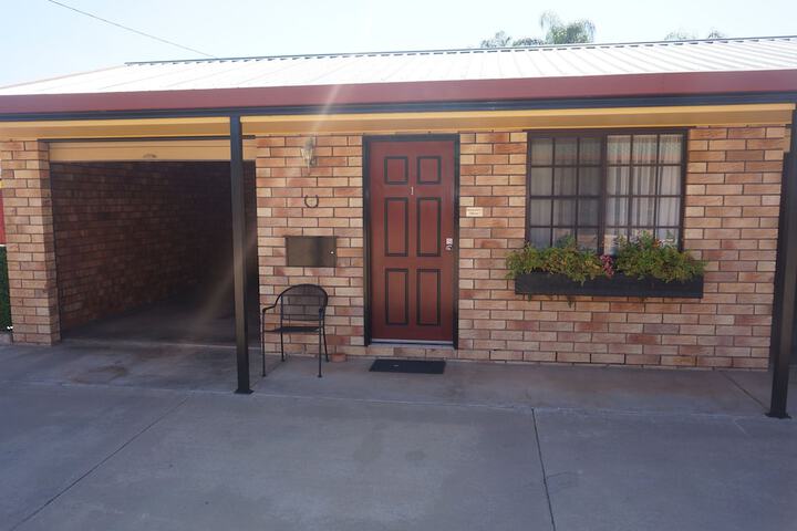 Property Grounds 28 of 33