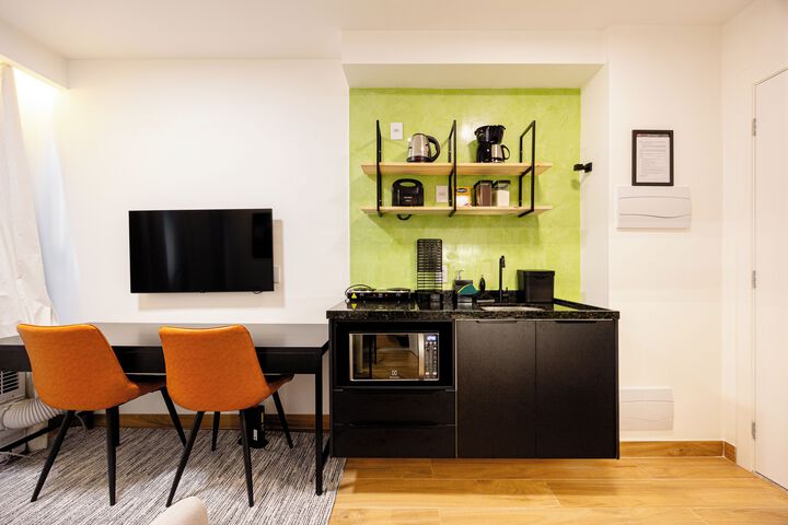 Room 2 of 5
