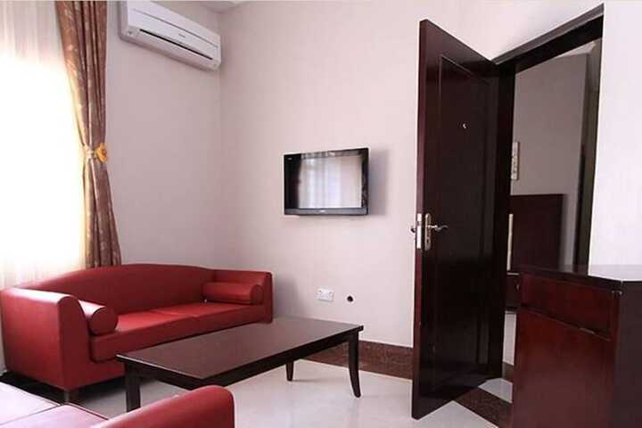 Room 12 of 19