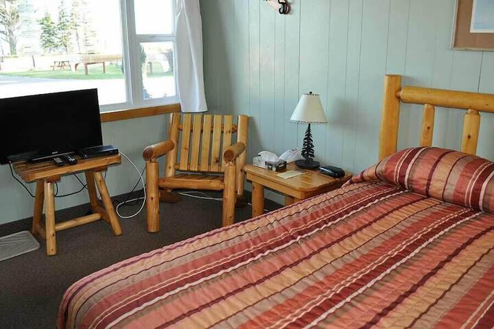 Room 7 of 37