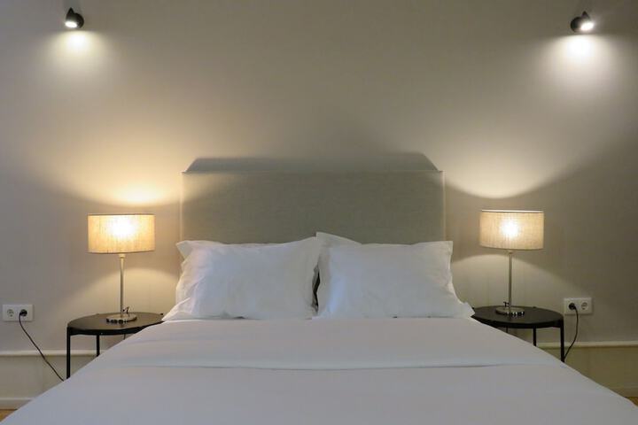 Room 8 of 72