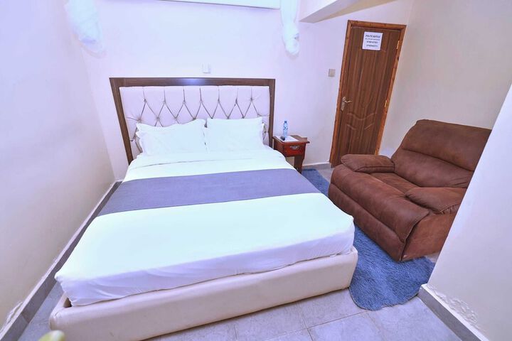 Room 15 of 51