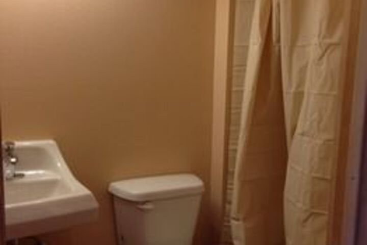 Room 2 of 18