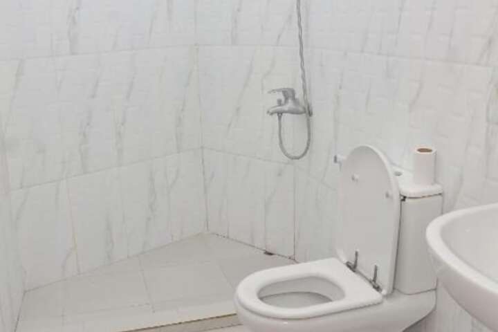 Room 15 of 19
