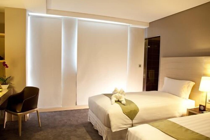 Room 21 of 53