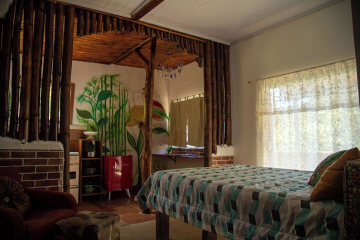Room 9 of 27