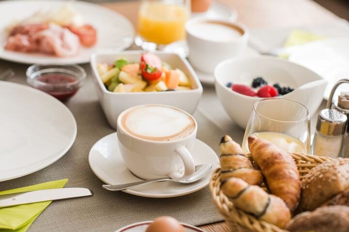 Breakfast/Coffee Service 18 of 29