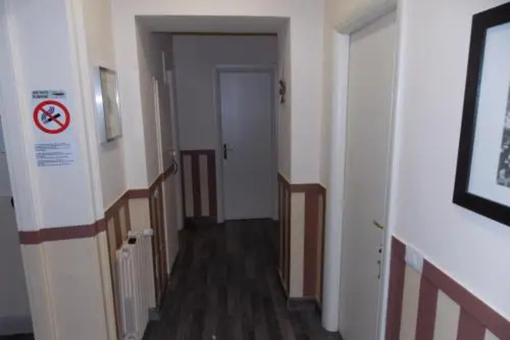Room 2 of 4