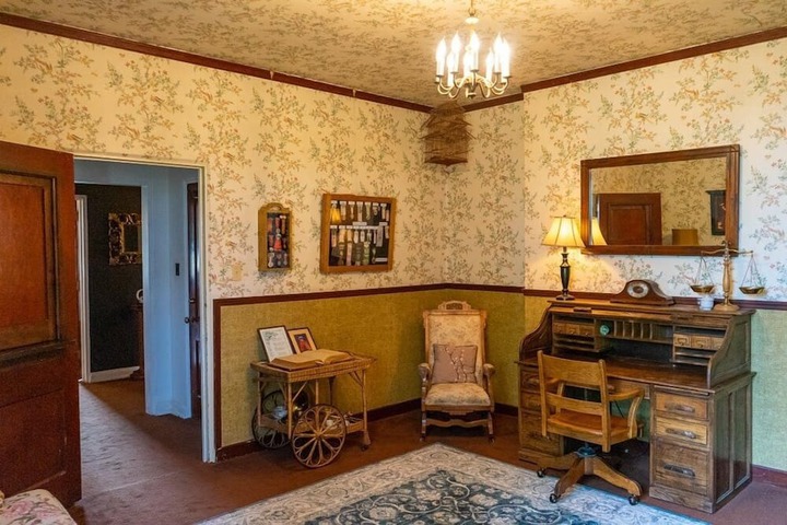 Room 29 of 71
