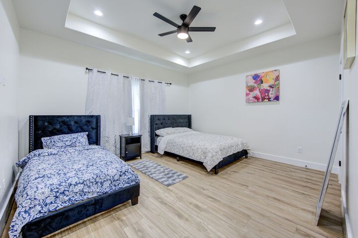 Room 2 of 30