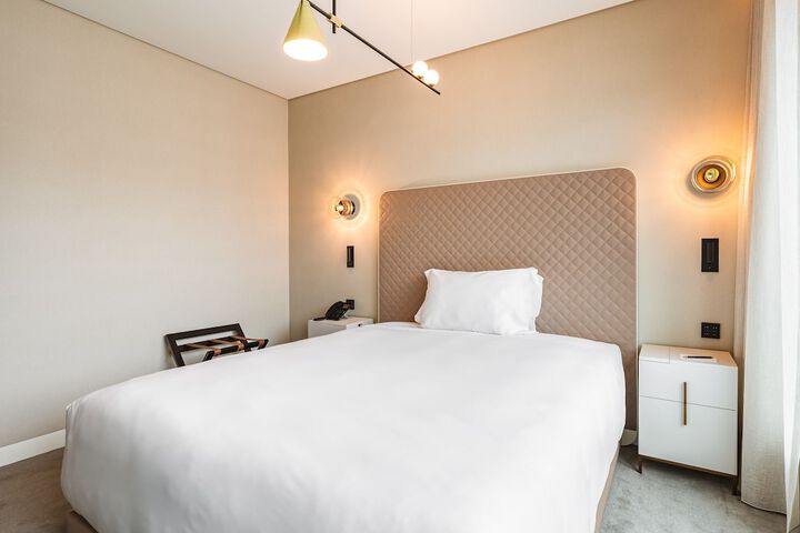 Room 26 of 113