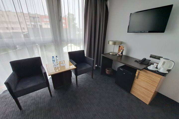 Room 12 of 139
