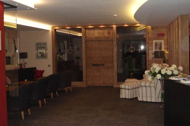 Hotel Interior 5 of 70
