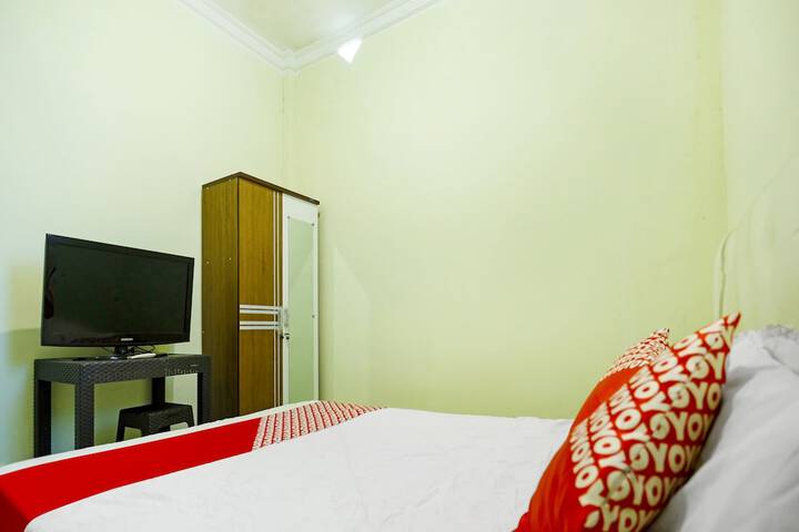 Room 12 of 27