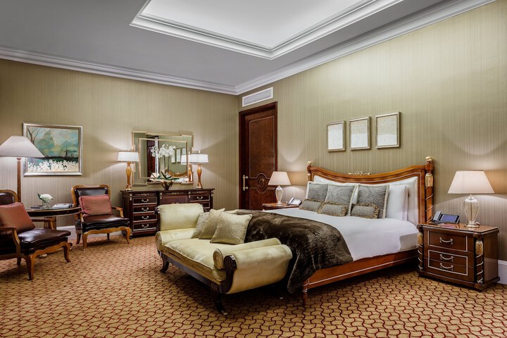 Room 28 of 130