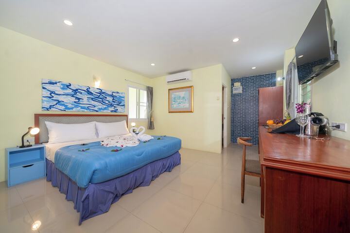 Room 40 of 91
