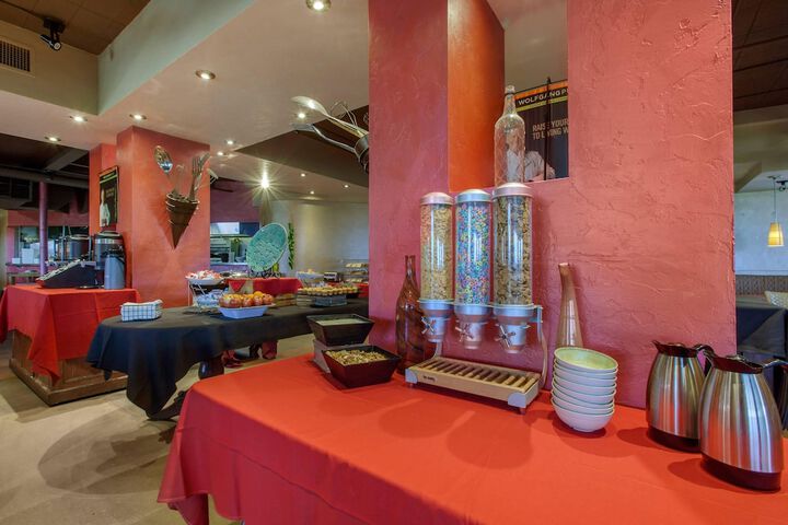 Breakfast/Coffee Service 39 of 58
