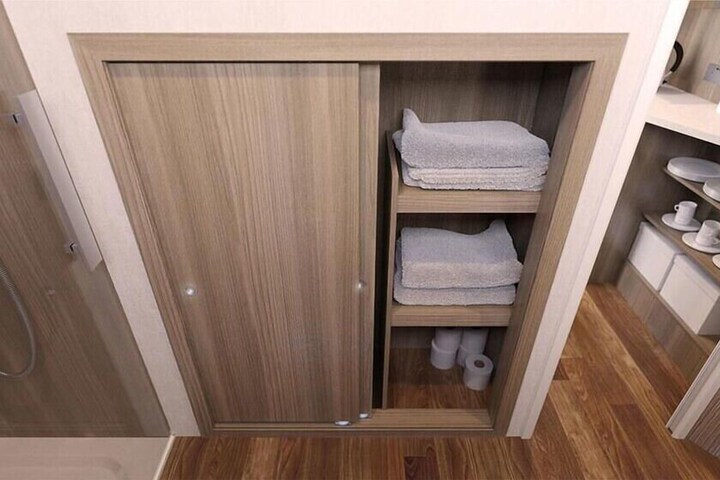 Room 12 of 12