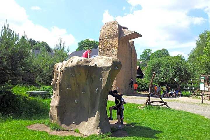 Photo 9