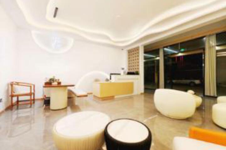 Yichen Youshe Hotel (Mengding Branch)