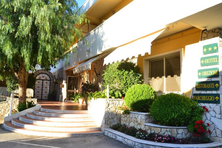 Hotel 26 of 29