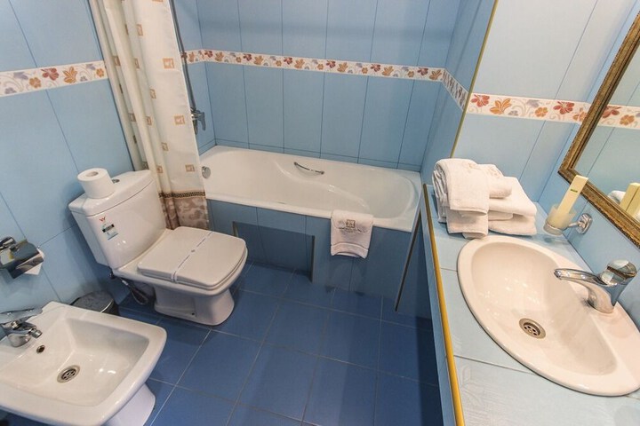 Room 7 of 43