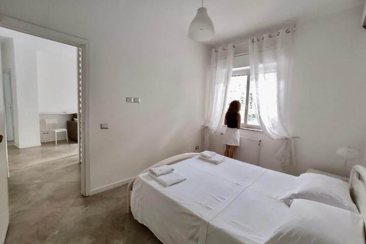 Room 8 of 40