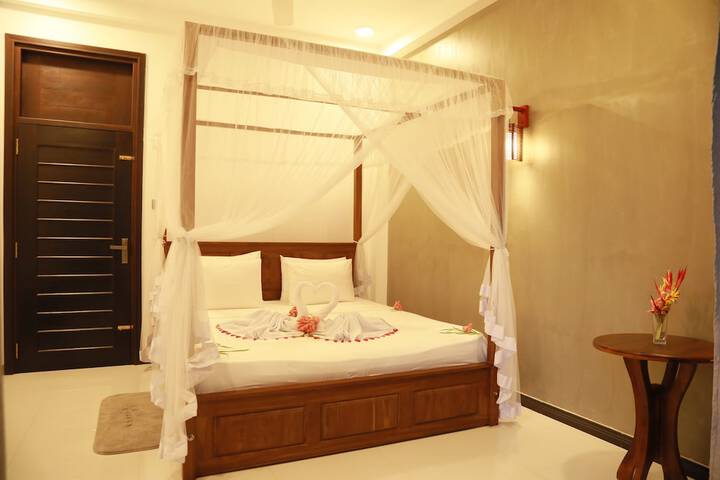 Room 10 of 41