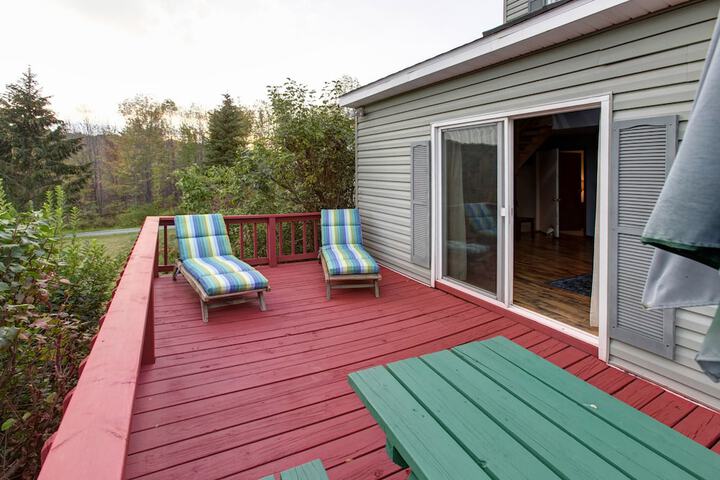 Sundeck 32 of 35