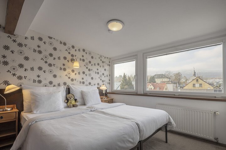 Room 34 of 75