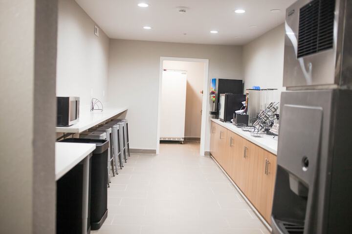 Breakfast area