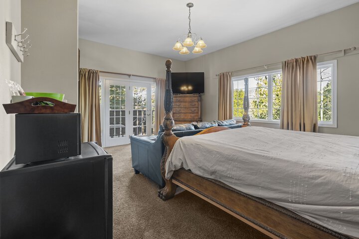 Room 25 of 113