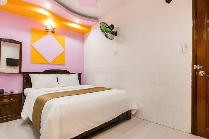 Room 15 of 27
