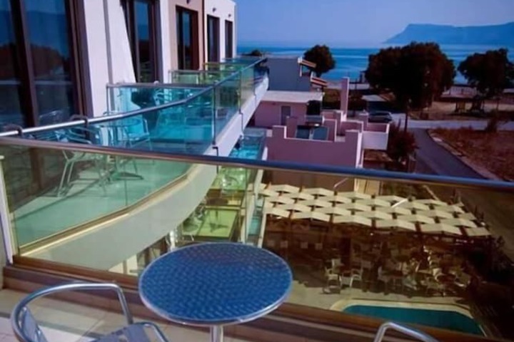Terrace/Patio 11 of 28